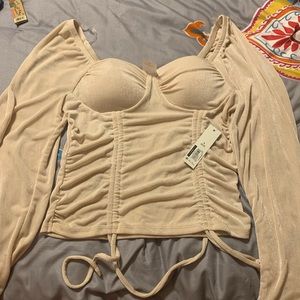 NWT beige padded crop top sz small